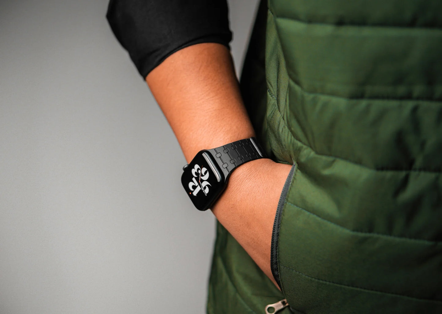 Black & Grey | Classic In Silicone | iWatch Straps