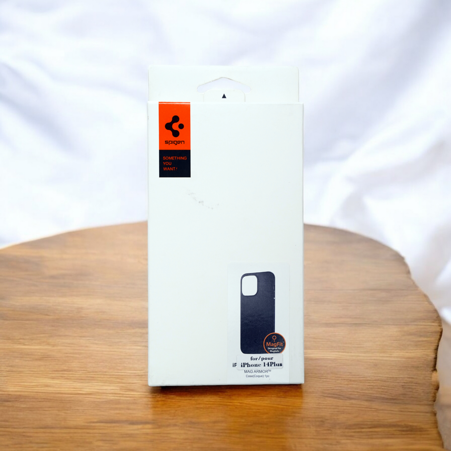 Spigen iPhone 14 Plus | Mag Armor Case
