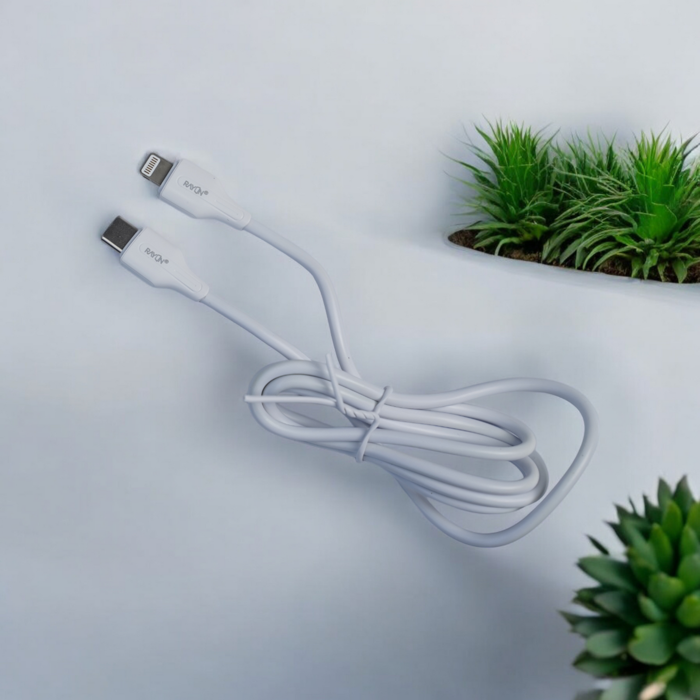 RAYON USB-C to Lightning | Super Charge and Sync